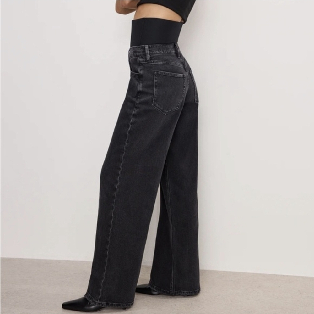 Good American Wide Leg Solution Jeans Built In Elastic Compression Panel